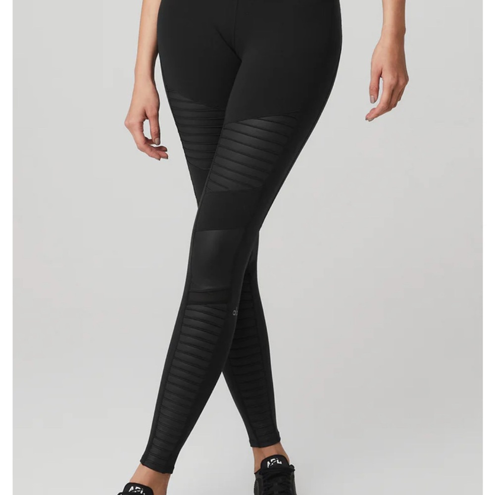 ALO Black Women's Moto Leggings